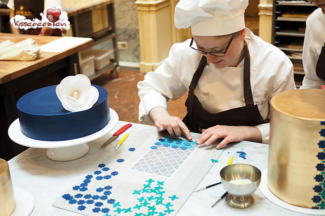 维也纳 DEMEL 德梅尔咖啡馆甜品店的蛋糕制作3 维也纳 DEMEL 德梅尔咖啡馆甜品店的蛋糕制作3