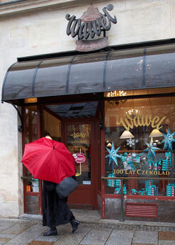 Polish Wawel Chocolate Shop 波兰 Wawel
瓦韦尔巧克力店 Sklep z czekoladą Wawel w Polsce