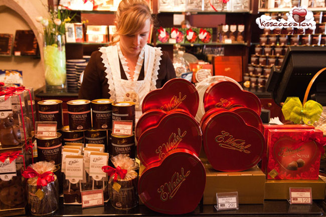 Sklep z czekoladą E.Wedel, Polska 波兰 E.Wedel 埃·韦德尔巧克力店 Poland E.Wedel chocolate shop Sklep z czekoladą E.Wedel, Polska 波兰 E.Wedel 埃·韦德尔巧克力店 Poland E.Wedel chocolate shop 81