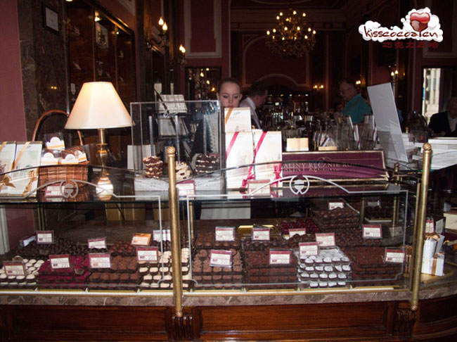 Sklep z czekoladą E.Wedel, Polska 波兰 E.Wedel 埃·韦德尔巧克力店 Poland E.Wedel chocolate shop Sklep z czekoladą E.Wedel, Polska 波兰 E.Wedel 埃·韦德尔巧克力店 Poland E.Wedel chocolate shop 87