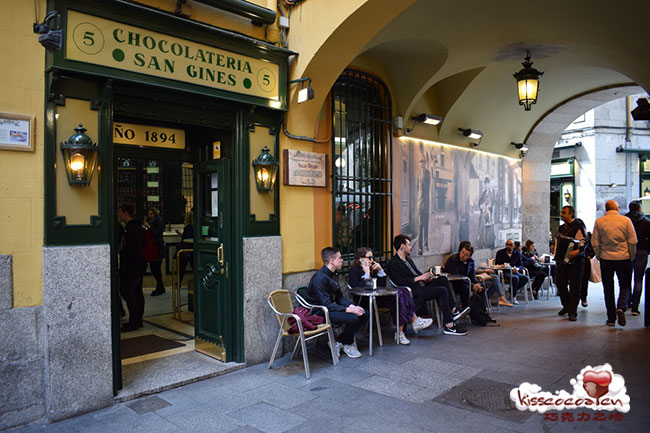 西班牙马德里最古老的巧克力店 Chocolateria SAN GINES 门前拱门回廊2 西班牙马德里最古老的巧克力店 Chocolateria SAN GINES 门前拱门回廊2